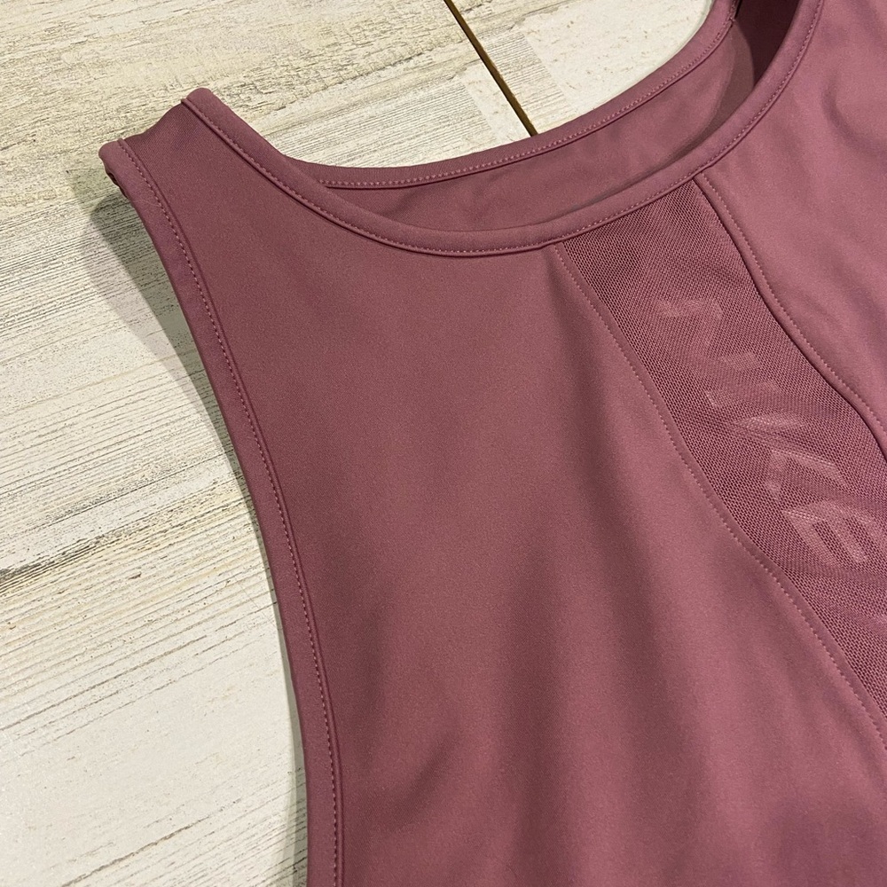 Nike Women’s Mauve Tight Fit Sleeveless Training Tank Top Medium - Picture 3 of 8